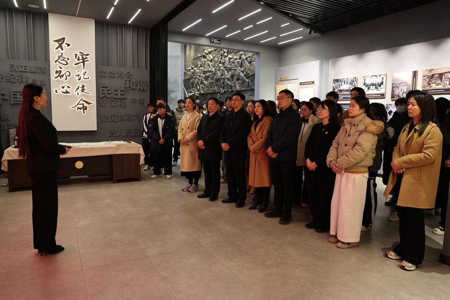 红色基因润初心     ------新乡职业手艺学院与长垣烹饪职业手艺学院开展革命古板教育实践运动